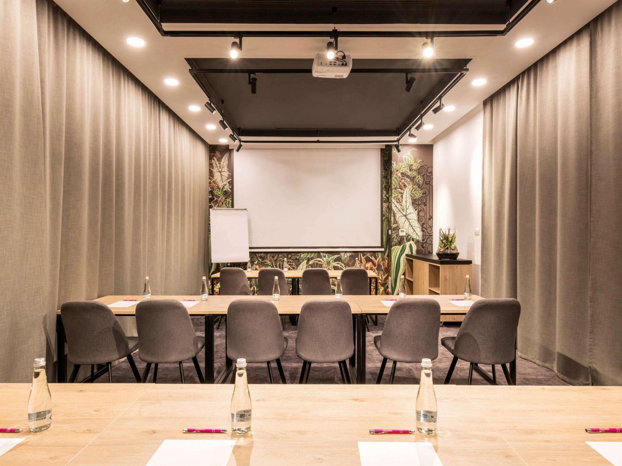 Ibis Styles Krakow East Hotel Buitenkant foto