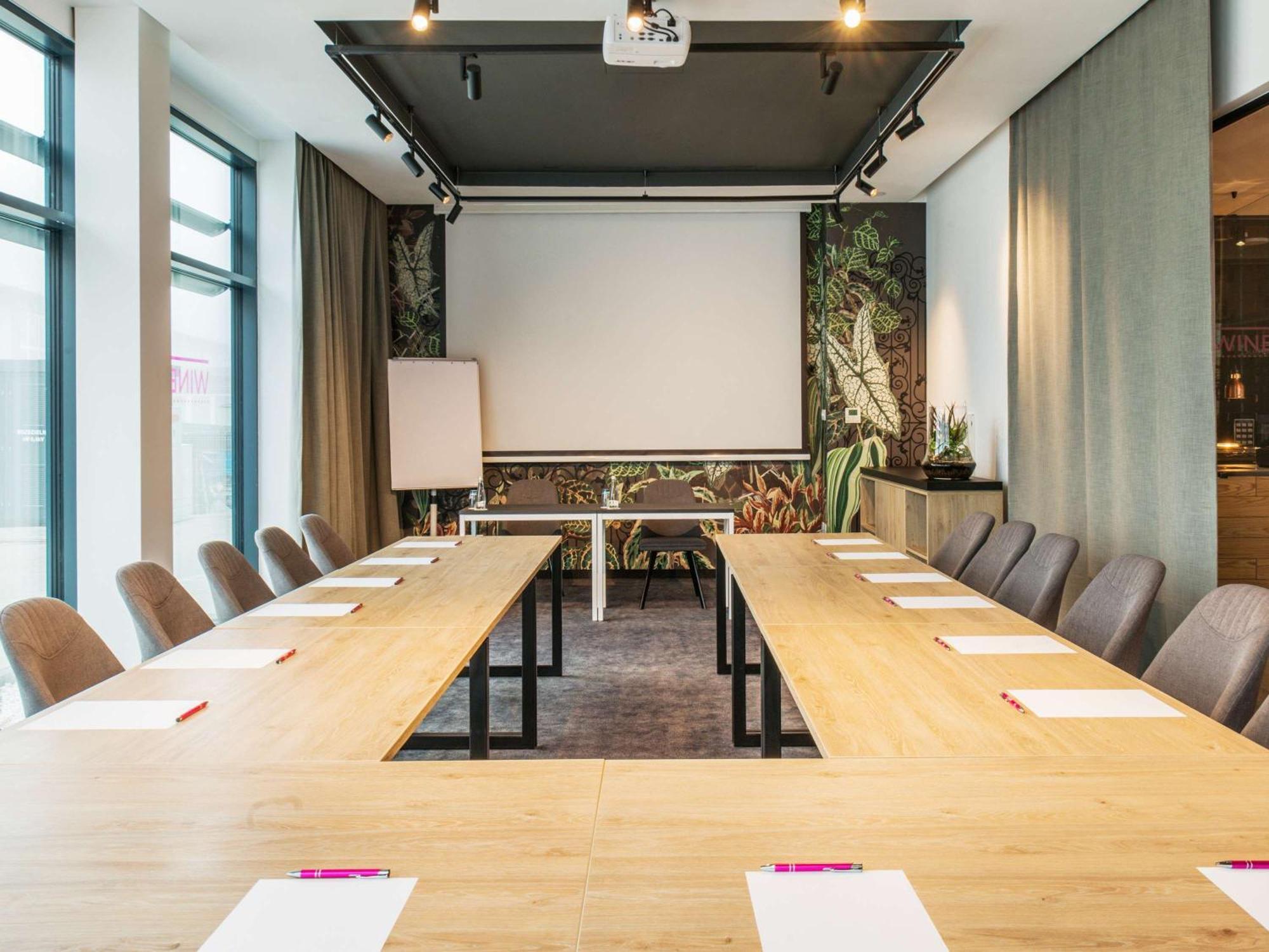 Ibis Styles Krakow East Hotel Buitenkant foto